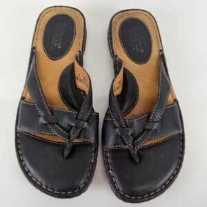 Born Hand Crafted Footwear Thong Sandals Size 6 Style W3131